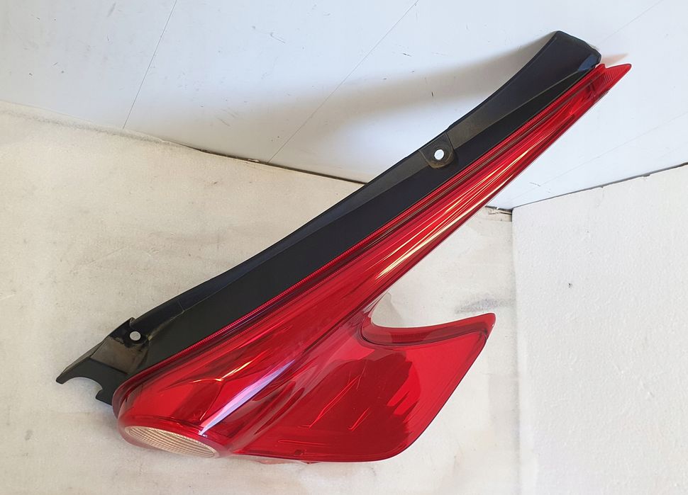 nissan juke i 11 -lampa tył prawa europa oryginał