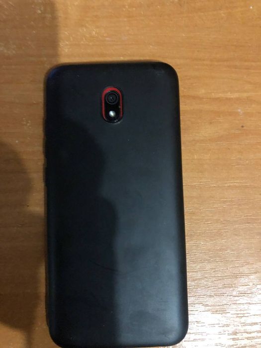 Продам телефон Redmi 8a