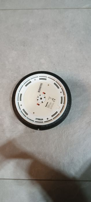 Mechaniczna zbliżającą się piłka.