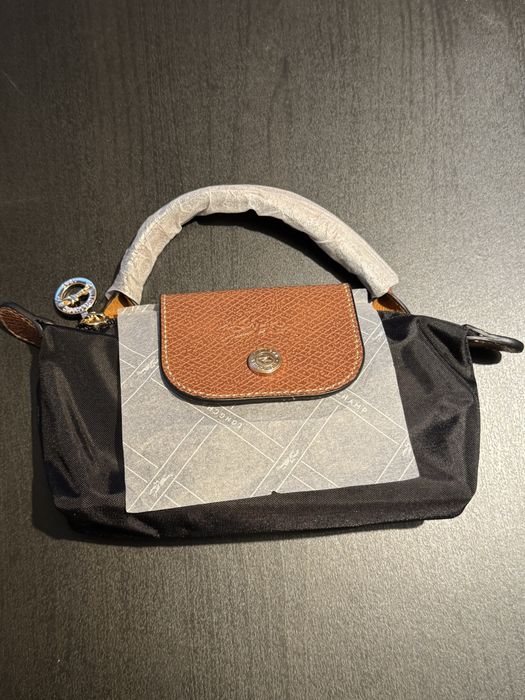 Pouch Longchamp Preta