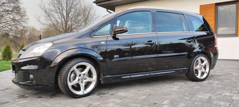 Opel Zafira B OPC LINE