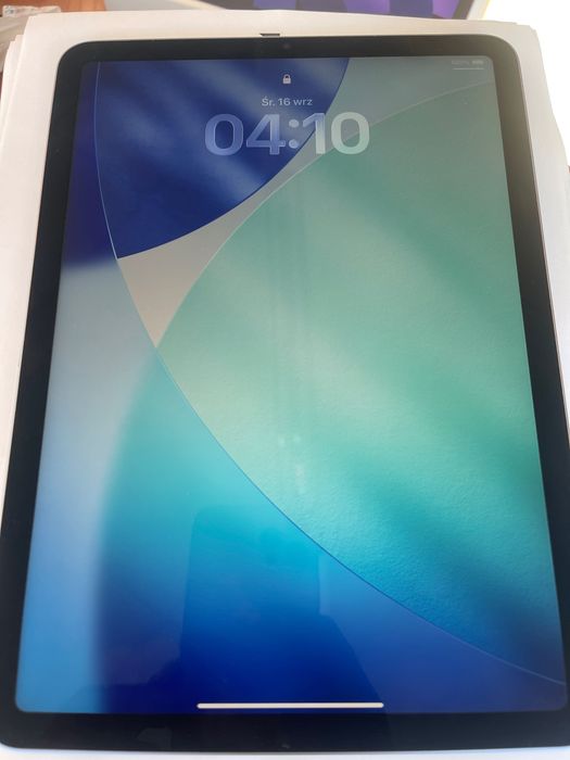APPLE iPad Air 5 generacji 2022 10,9" jak nowy, Wi-Fi 64GB - Purple MME23FD/A