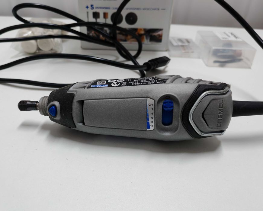 Dremel 3000 em bom estado