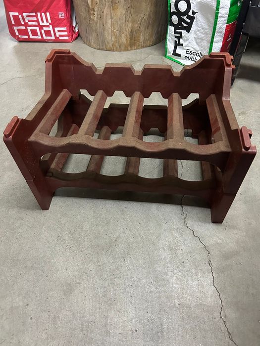 Garrafeira de montar