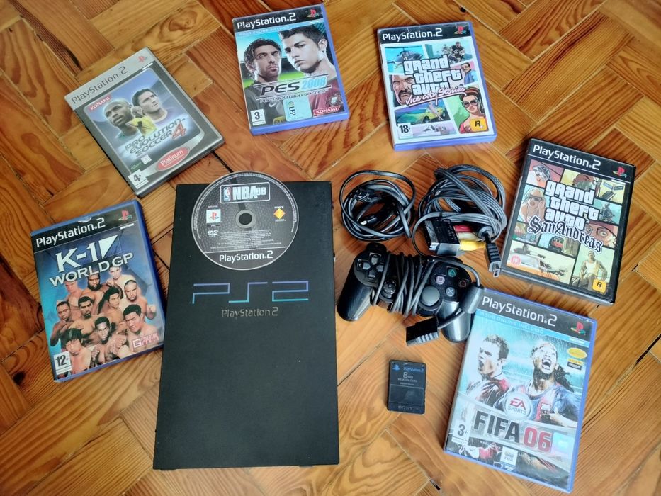 PS2  em ótimo estado com alguns jogos