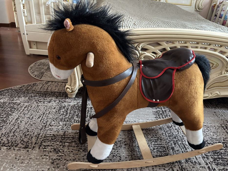 Коник - гойдалка