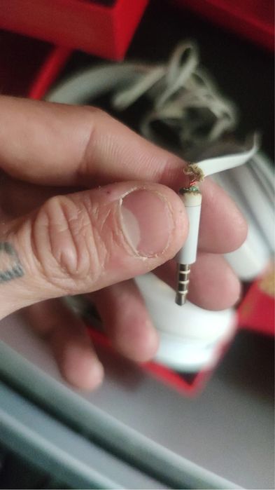 Vendo fones a funcionar