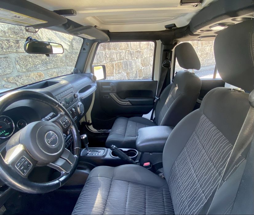 Jeep Wrangler Unlimited Sport 2.8 crd 200cv - 2012 foto 3