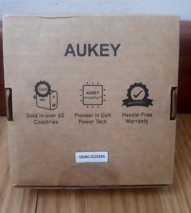 Carregador magnetico wireless Aukey NOVO
