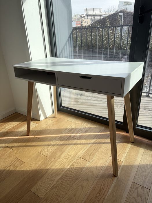 Secretária JYSK TAMHOLT 50x100 cm – Branco/Natural – Excelente Estado
