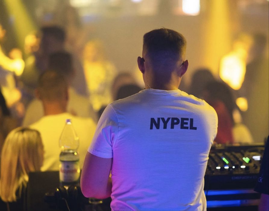 DJ na 18-stkę | Urodziny | Studniówki | Imprezy | Warszawa – DJ Nypel