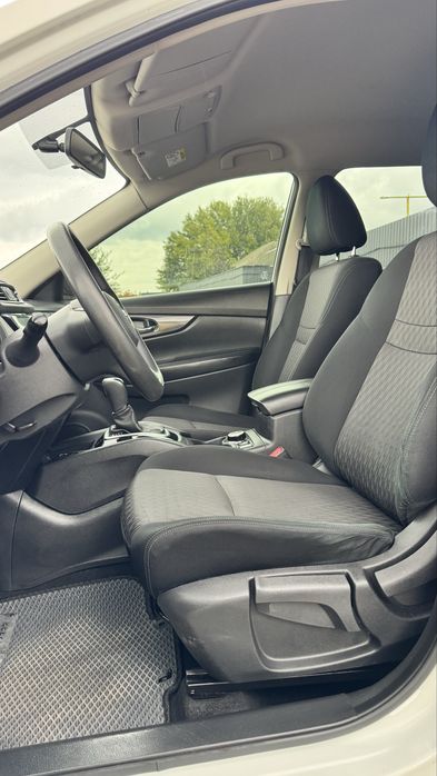 ОФІЦІЙНИЙ Nissan X-trail 2019 р 2.0 газ/бенз Автомат НЕ ФАРБОВАНИЙ