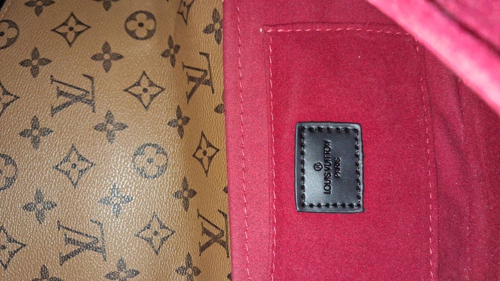 Pochette Louis Vuitton