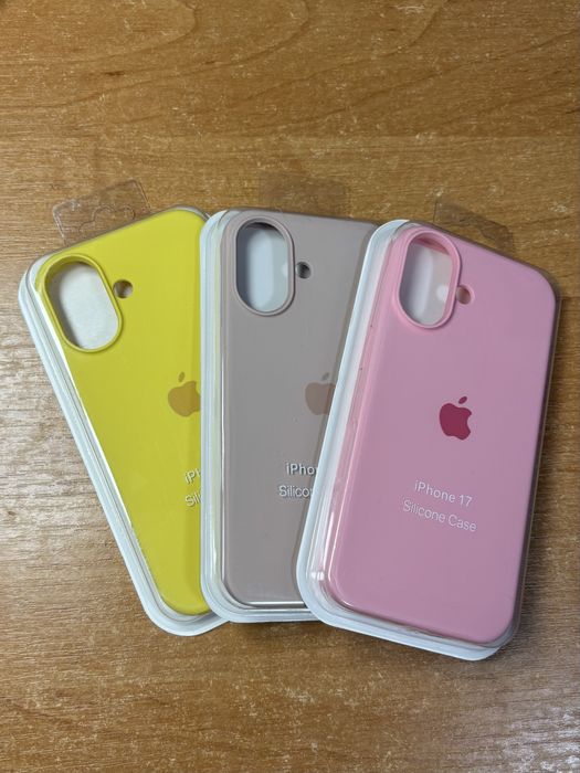 Чохол iPhone 17   Silikone Case