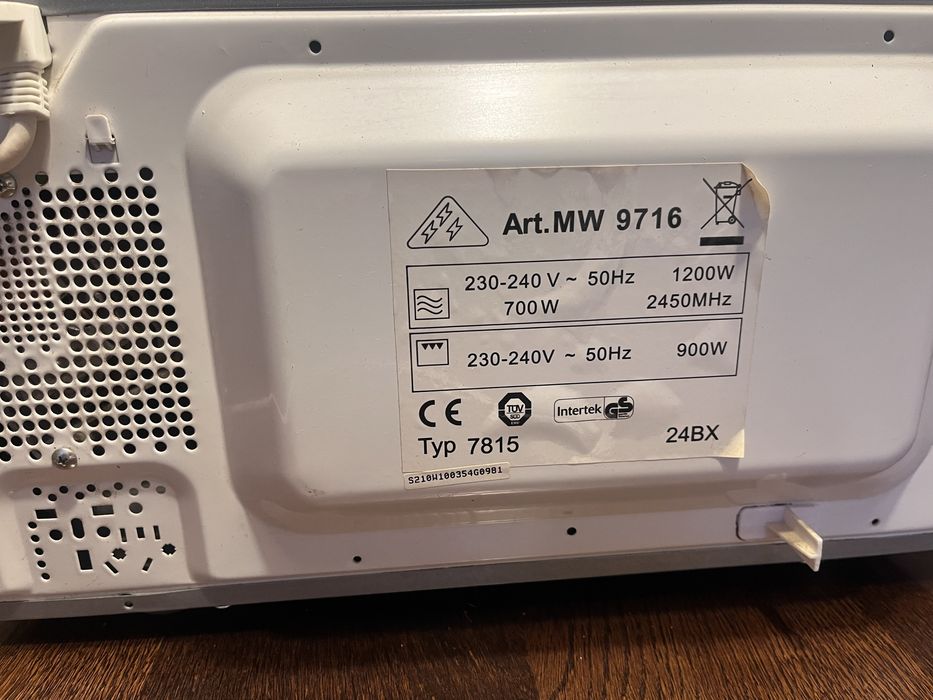 Kuchenka mikrofalowa Severin