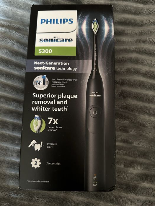 Электрощетка Philips Sonicare 5300