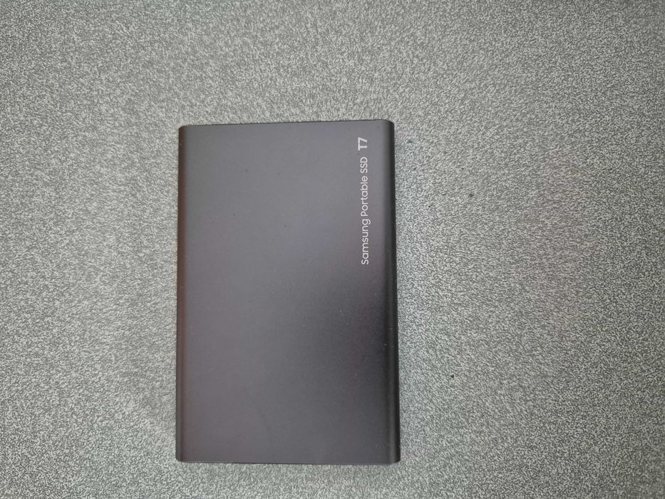 T7 Portable 500GB SSD, USB-C, Lightly Used and Tested Without Anomalies64729740937089121