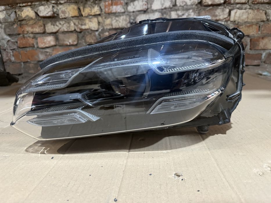 Фара ліва Porsche taycan matrix PDLS+ 9j1941085e