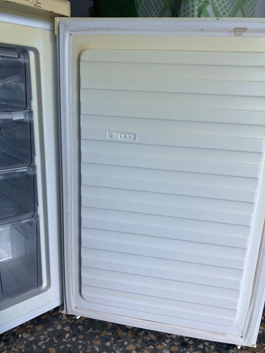 Arca frigorífica pequena