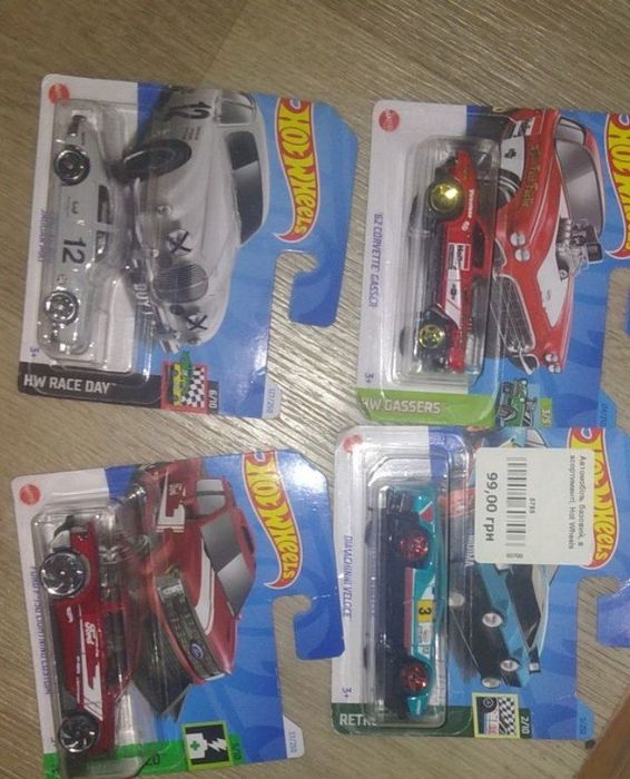 Машинки hot wheels