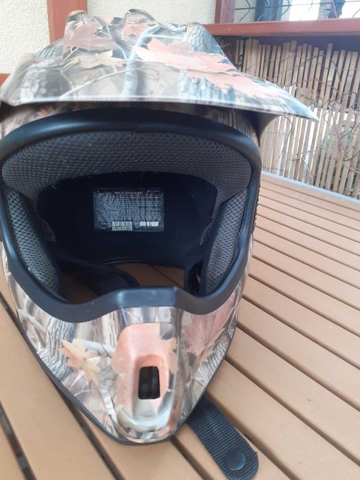 Kask  XL  quad/cross maskujące wzory