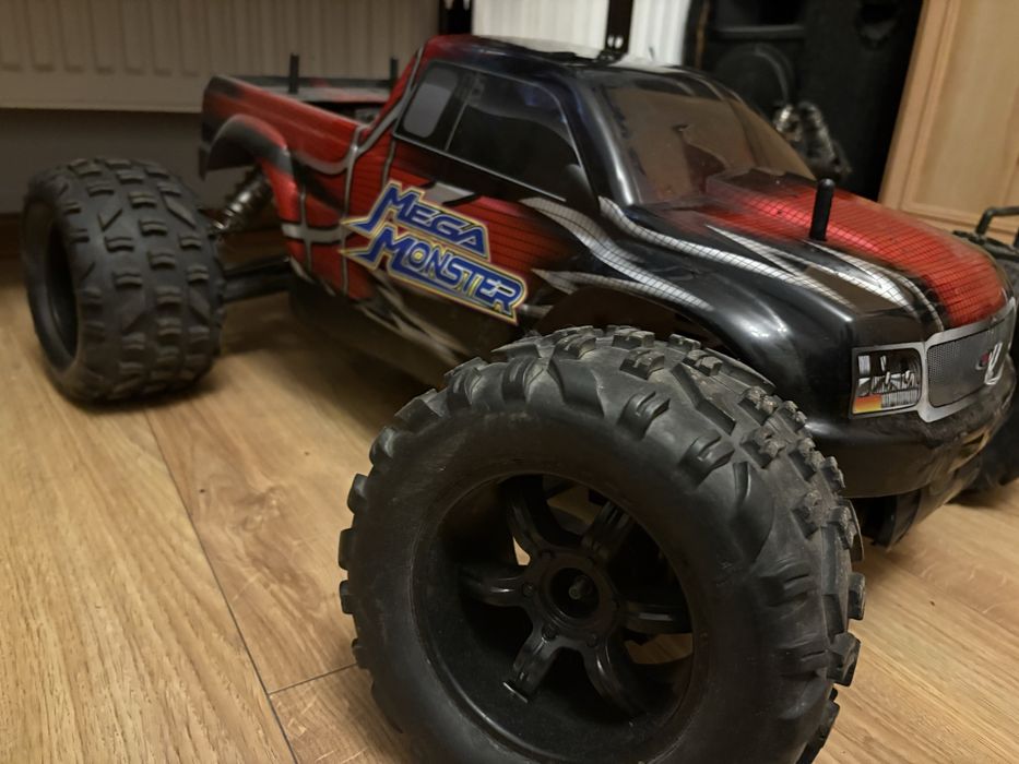 Model rc petrol 1:6 4x4 mega monster
