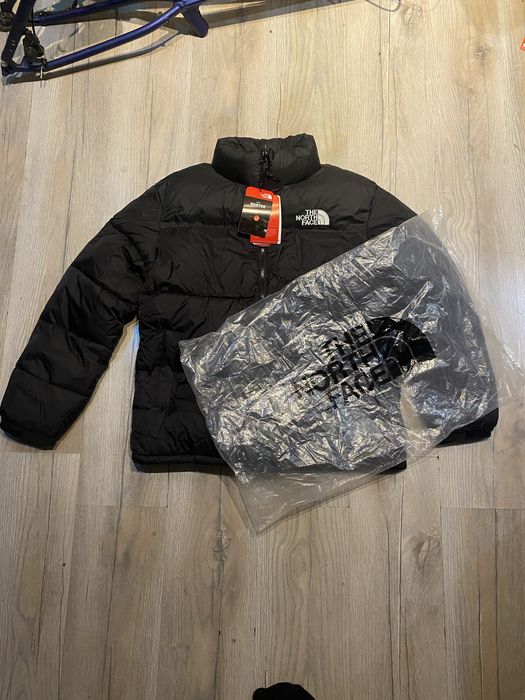 czarna kurtka the north face