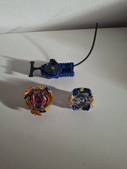 Beyblades com lançador