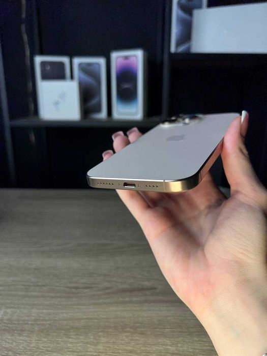 iPhone 16 Pro Max 256 gb з гарантією та подарунок — AirPods Pro 2