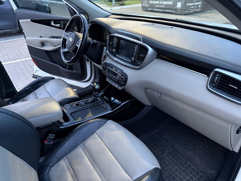 Kia Sorento 2018 VIN KNAPH81BDJ5447839 фото оголошення 13 з 18