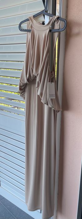 Vestidos ,casacos ,saias,tops