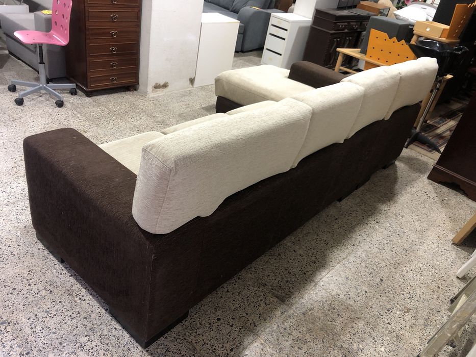 Sofa de 4 lugares grande medida 2,90x90 chaise 1,60