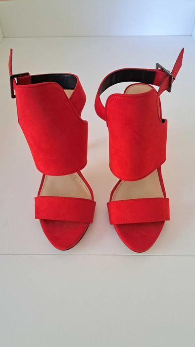 ZARA * wycięte szpilki * sandały * CZERWONE * ZAMSZ * 37