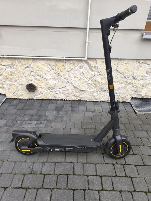 Hulajnoga  Ninebot Segway Max  G 2 D