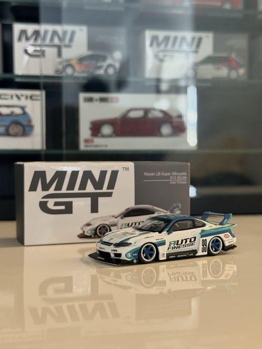 Mini Gt  Nissan Silvia Auto Finesse