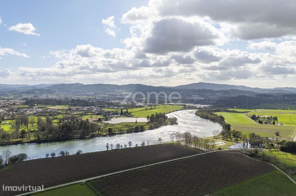Apartamento T3 Renovado, em Vila de Prado, Vila Verde