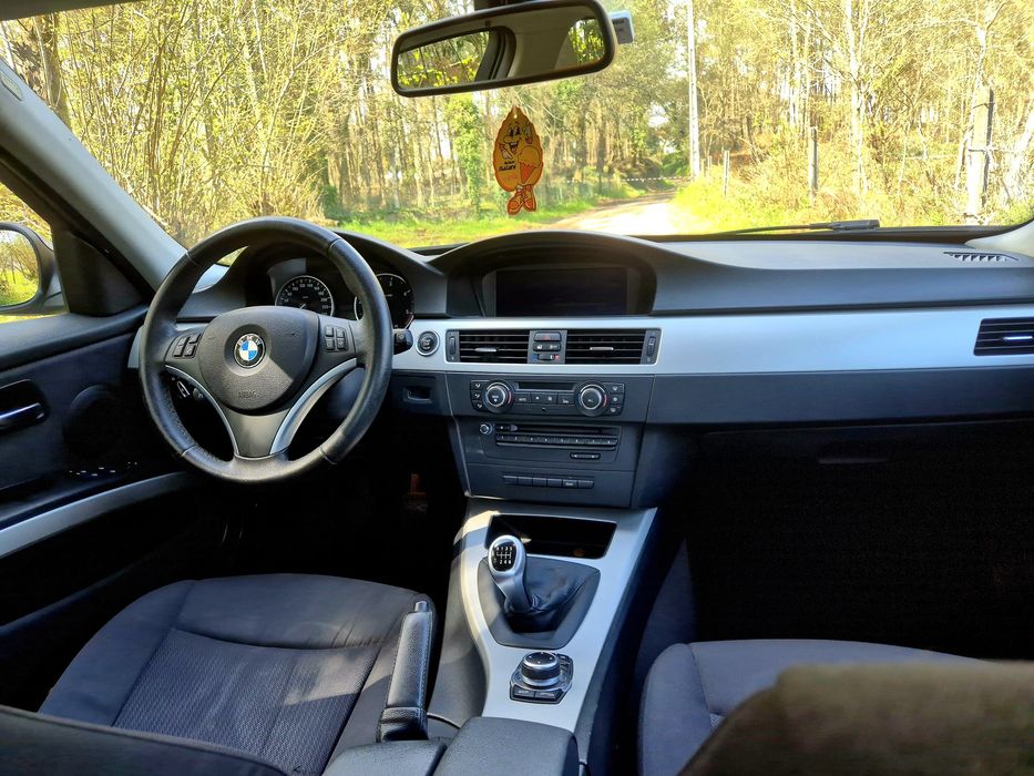 BMW 318D Pack M.