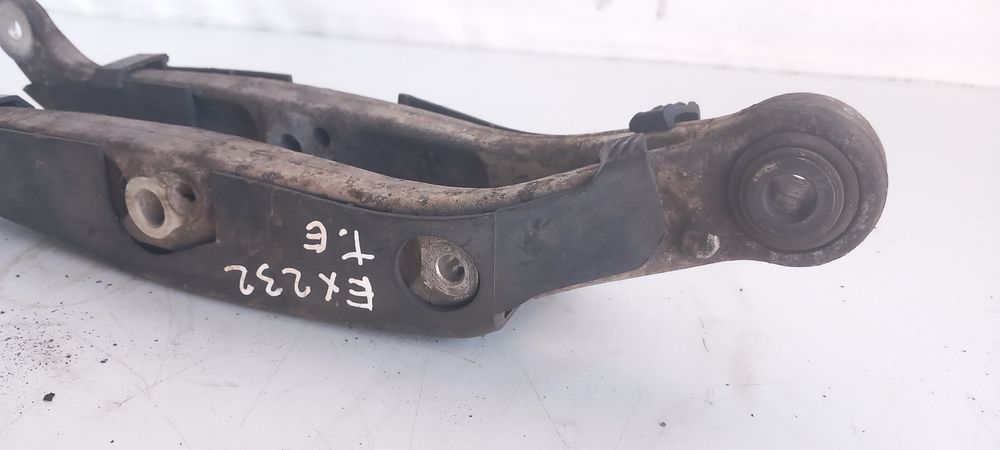 Braço de suspensão trás esquerdo MERCEDES-BENZ Classe E Carrinha (S211