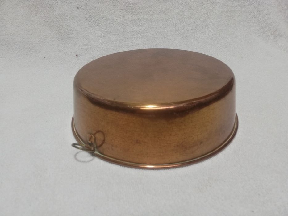 25. Miseczka miedziana