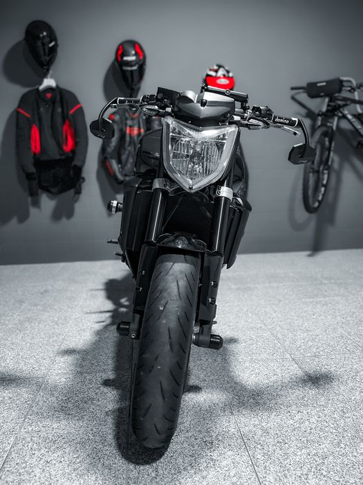 Yamaha fz-1 N poucos km