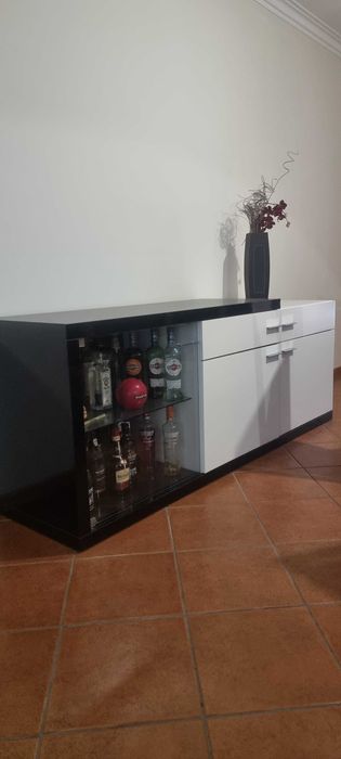 Aparador de Sala