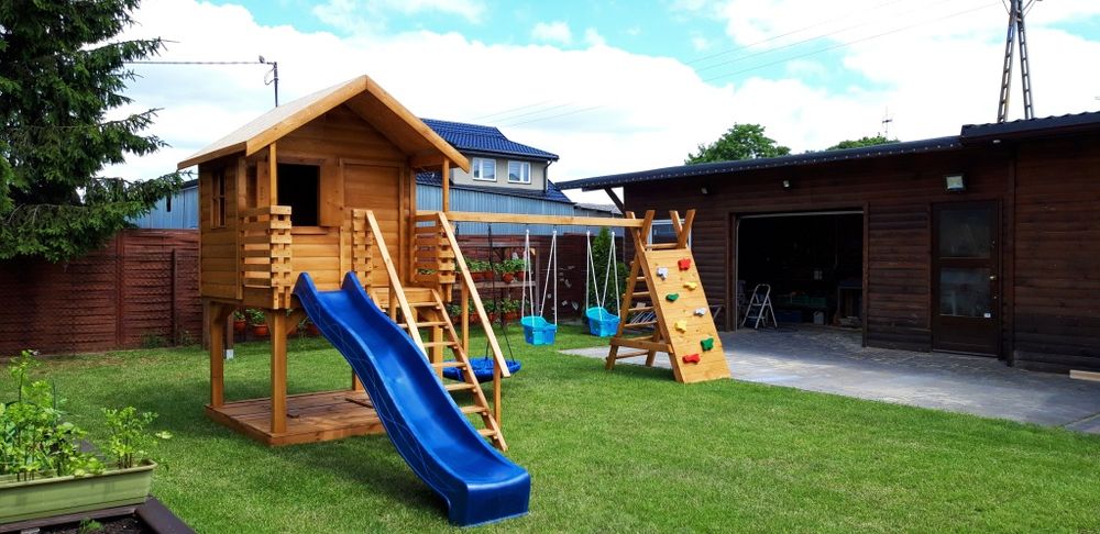 Plac zabaw drewniany domek dla dzieci „przygotowany do pomalowania”