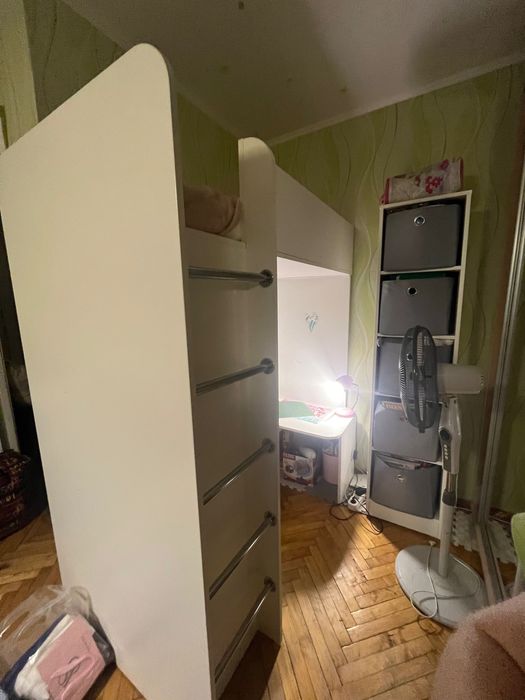 Дитяче ліжко з партою, шафою, полицями та магнітною артдошкою