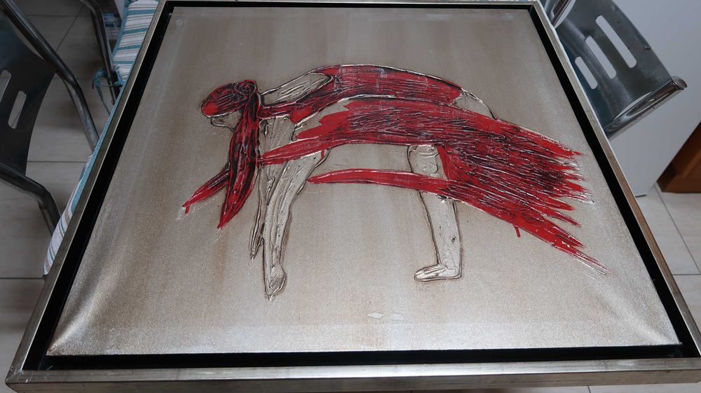 Selling two frames in excellent condition64585942328066121