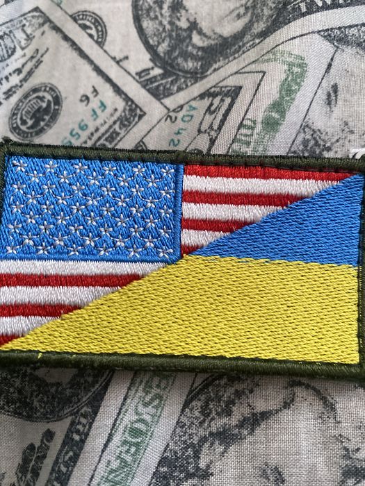 Нові шеврони продаю