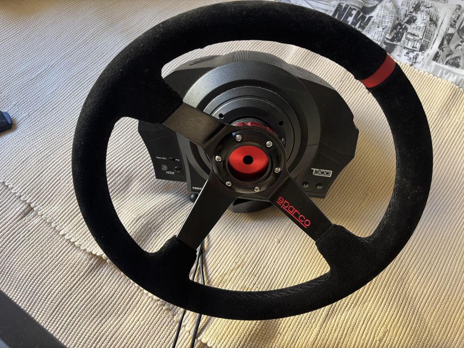 Volante ThrustmasterRS GT edition