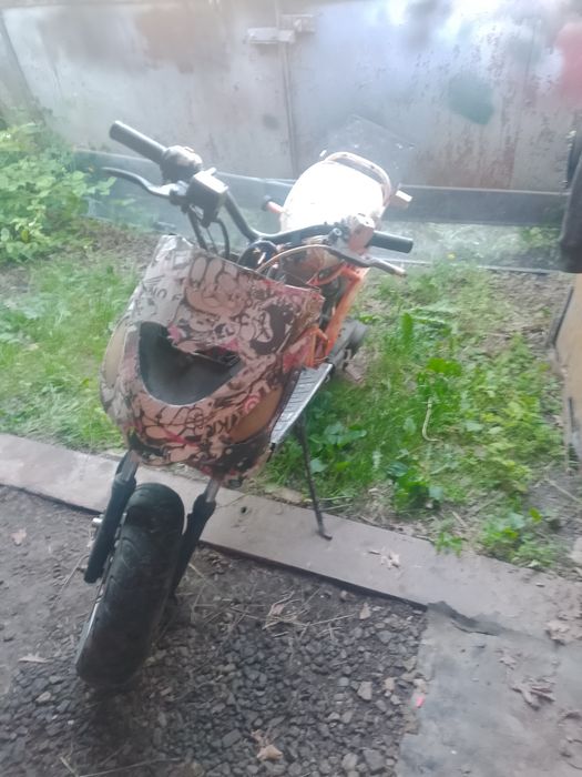 Мотороллер без бокового причепу 150 кубиків