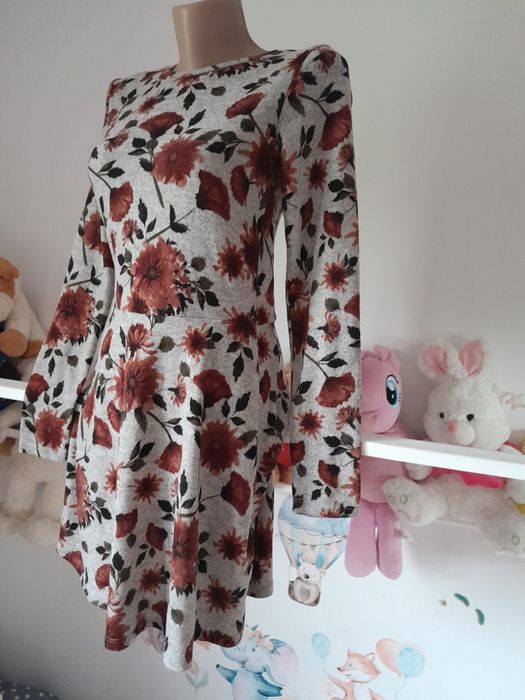 Szara sukienka w kwiatki kwiaty S 36
