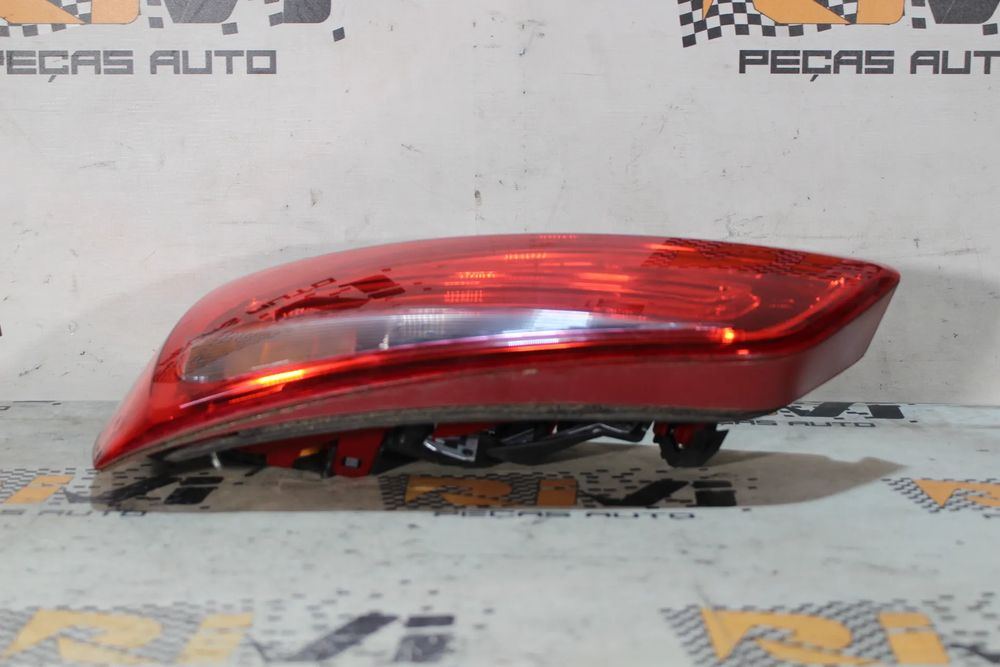 Farolim esquerdo AUDI A1 (8X1, 8XK)
