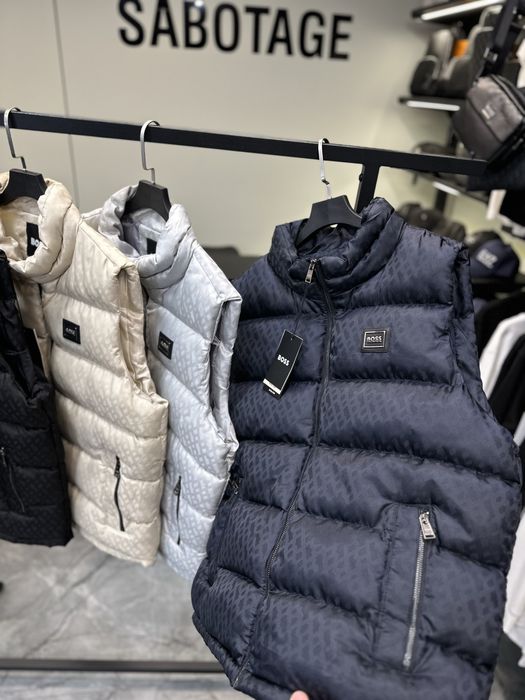 Топова жилетка Hugo Boss пух